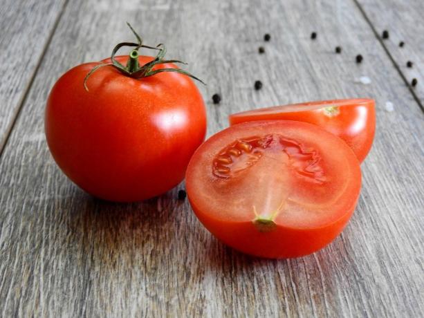 Kam nevajadzētu ēst tomātus?