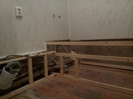 Apskaidrošanas blāvi vannas vērā veikls vannas istaba. Ekonomisks remonts. PVC paneļi: uzstādīšana sienām un griestiem.