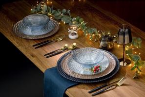 6 pārsteidzošu ideju Galdu Jaungada galda, kas uzreiz rada svētku atmosfēru jūsu mājās