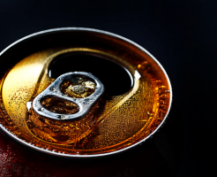 10 interesantas īpašības Coca-Cola. Ja mati ieliet dzērienu, kas būs