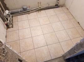 Remonts vannas: diapazons flīžu grīdām un sienām. Saskaroties ar nolaidību darbinieka