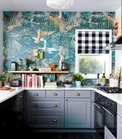 Kā izdaiļot sienas jūsu virtuves tapetes. 7 radošas idejas.