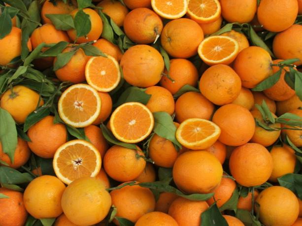 Kam nevajadzētu ēst mandarīnus?